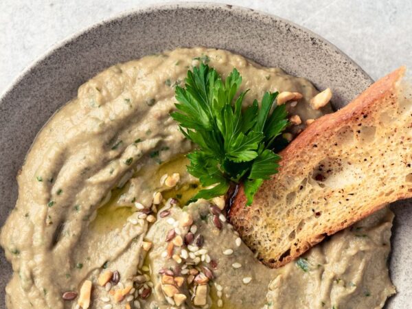 Baba ganoush: o creme de berinjela com tahine