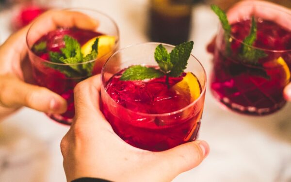 Sangria de frutas vermelhas: a bebida afrodisíaca perfeita