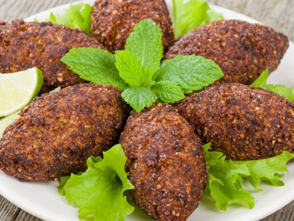 Kibbeh: o bolinho de carne com toque especial de especiarias