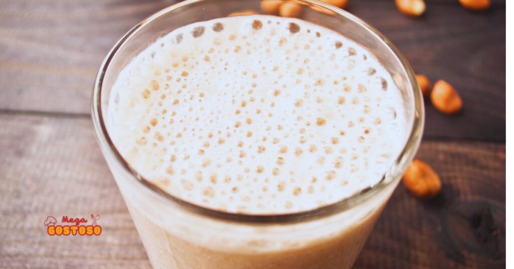 Chá de amendoim com canela cremoso típico de Festa Junina