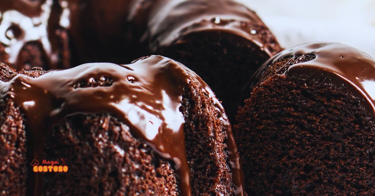 Bolo de chocolate simples fácil, rápido e irresistível!