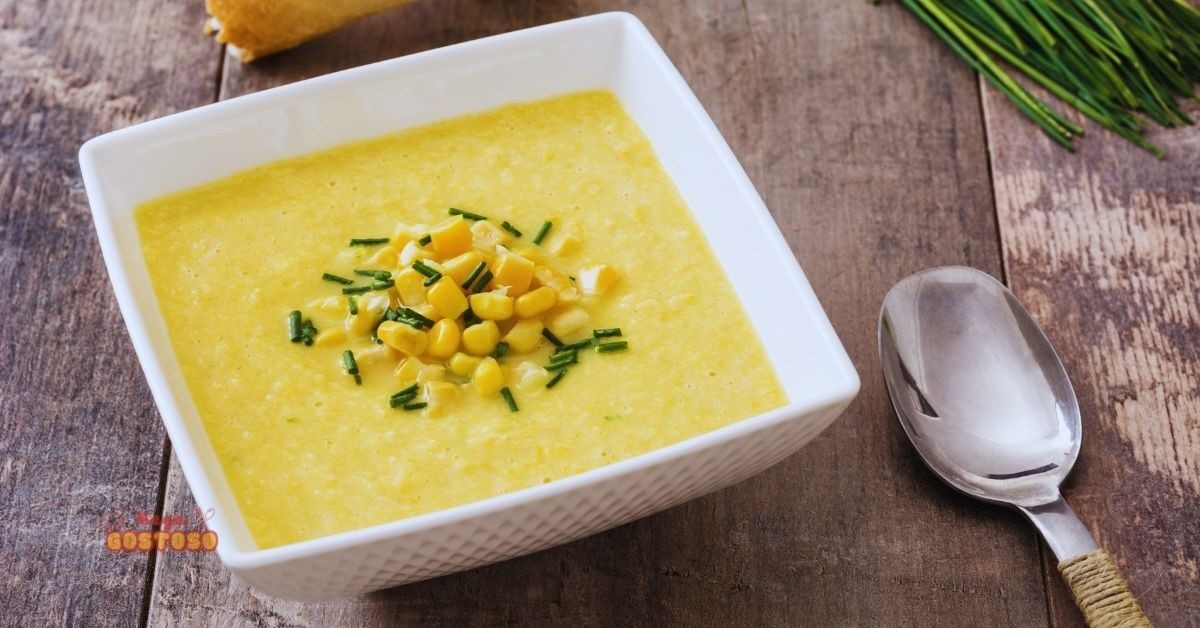 Prato de creme de milho cremoso e saboroso