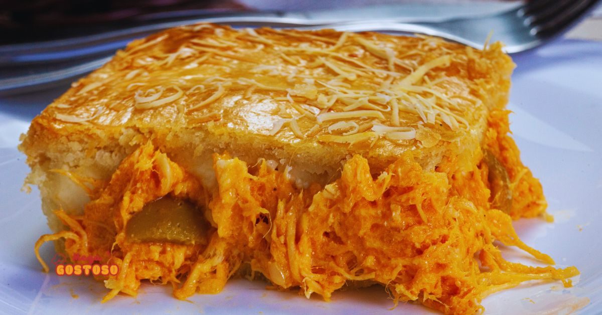 Torta de frango cremosa: fácil, fofinha e irresistível